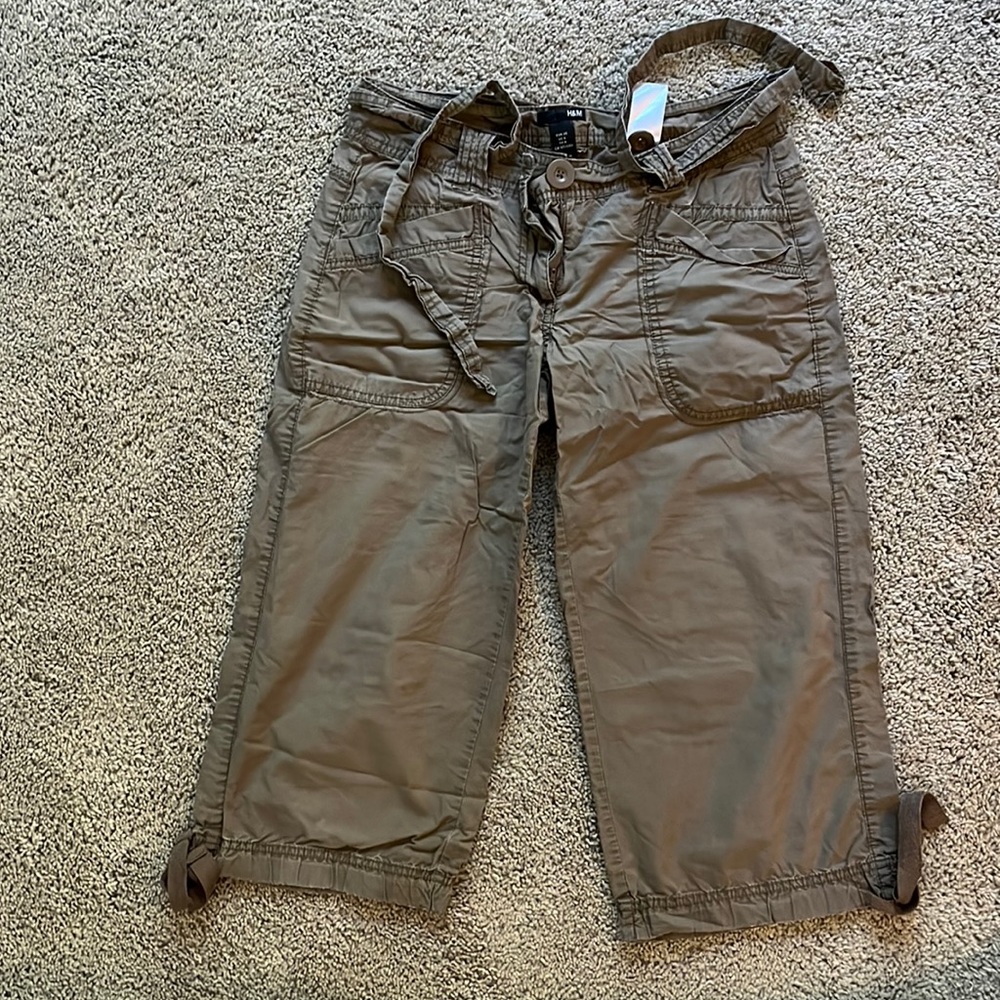 H&M capri shorts, wide, size 6
